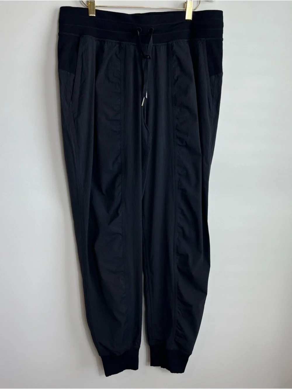 Lululemon Dance Studio Black Grey Stripe Rib Cuff Mid Rise Joggers 10 - Picture 1 of 6